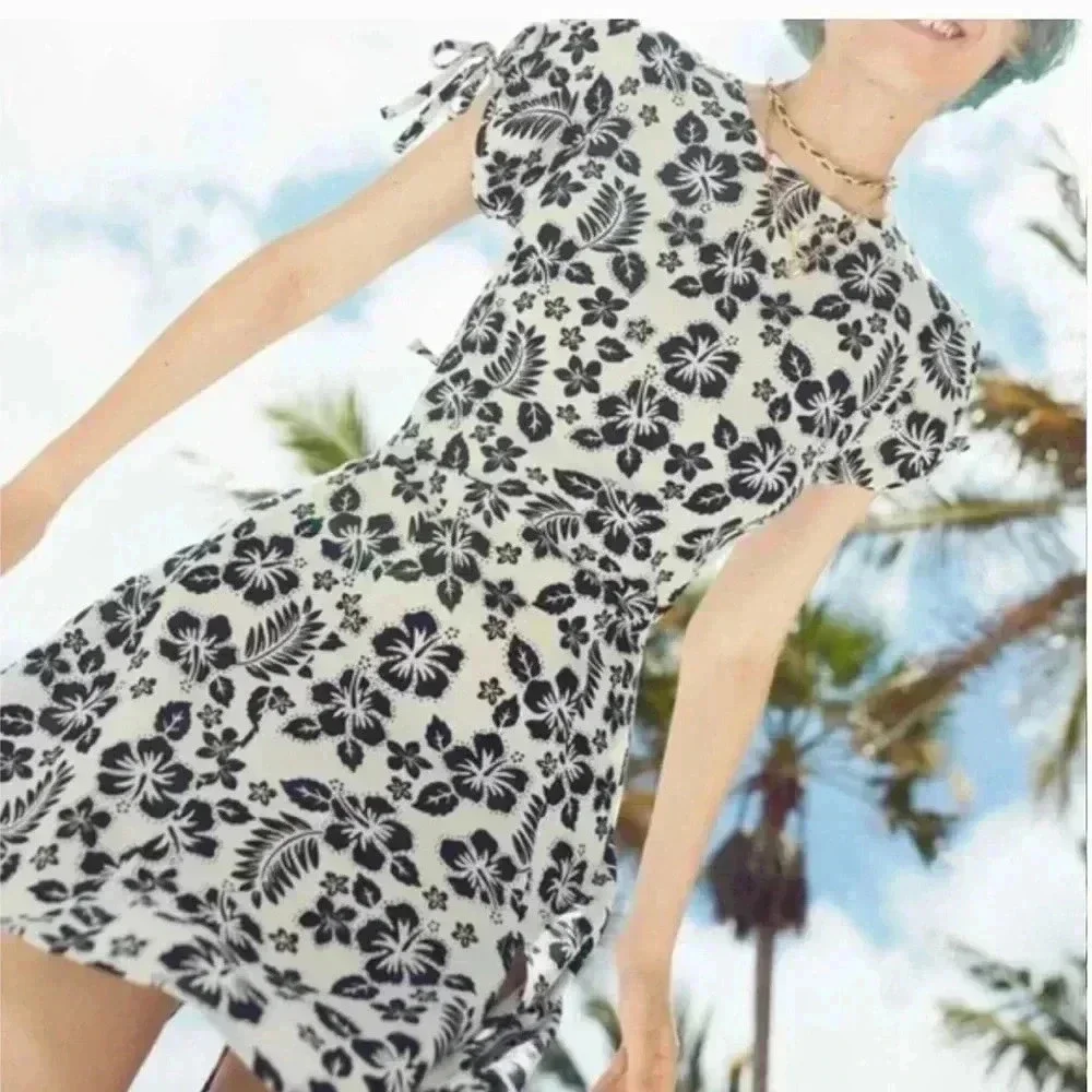 Urban‎ Outfitters Floral Tie Back Mini dress